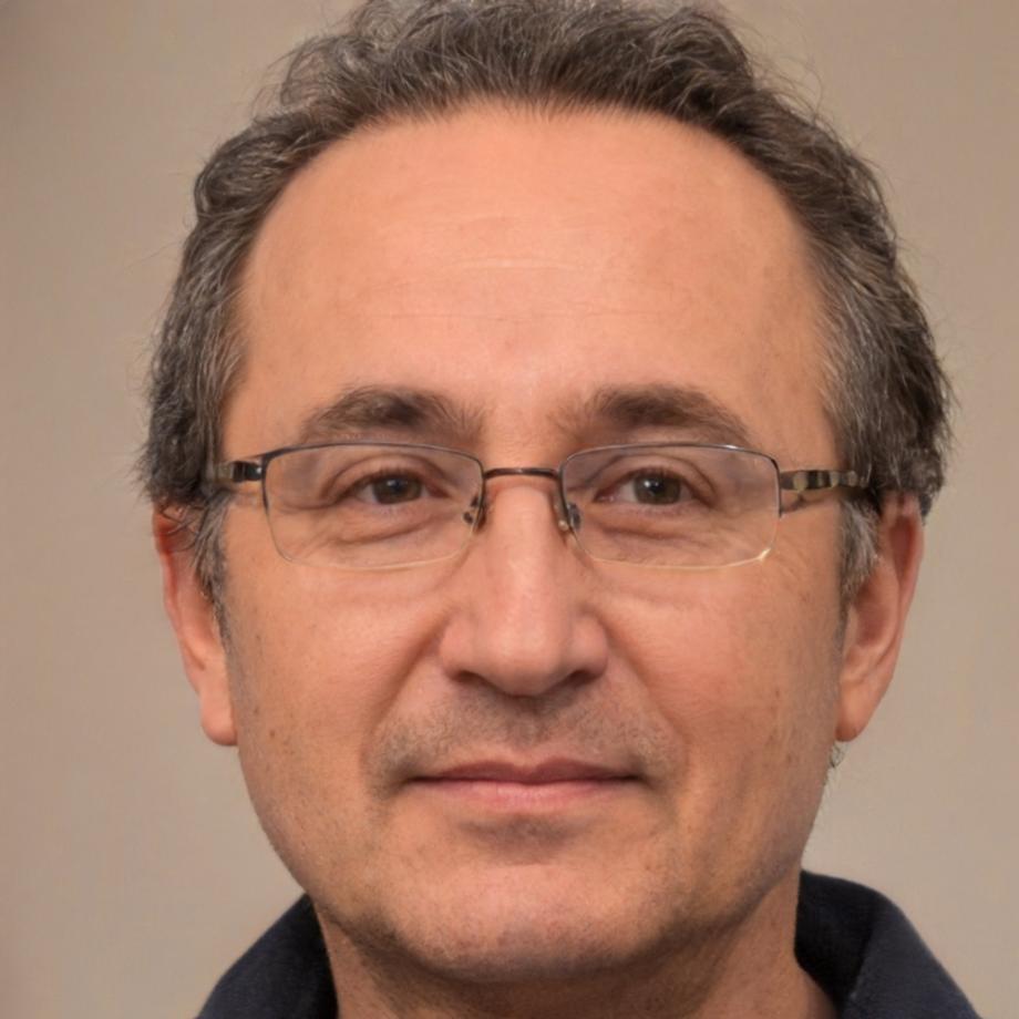 Portrait de Marc Chevalier, expert en conformité budgétaire